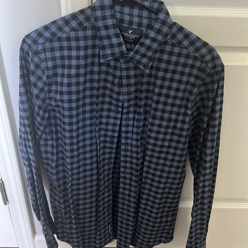 American Eagle button down